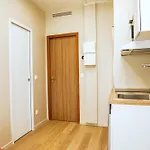 Cozy And Well Arranged Studio - Pereire